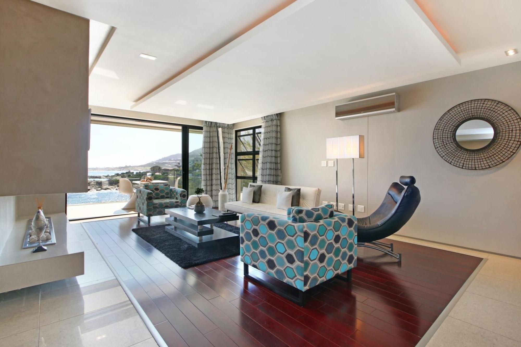 Luxury Pool Suite