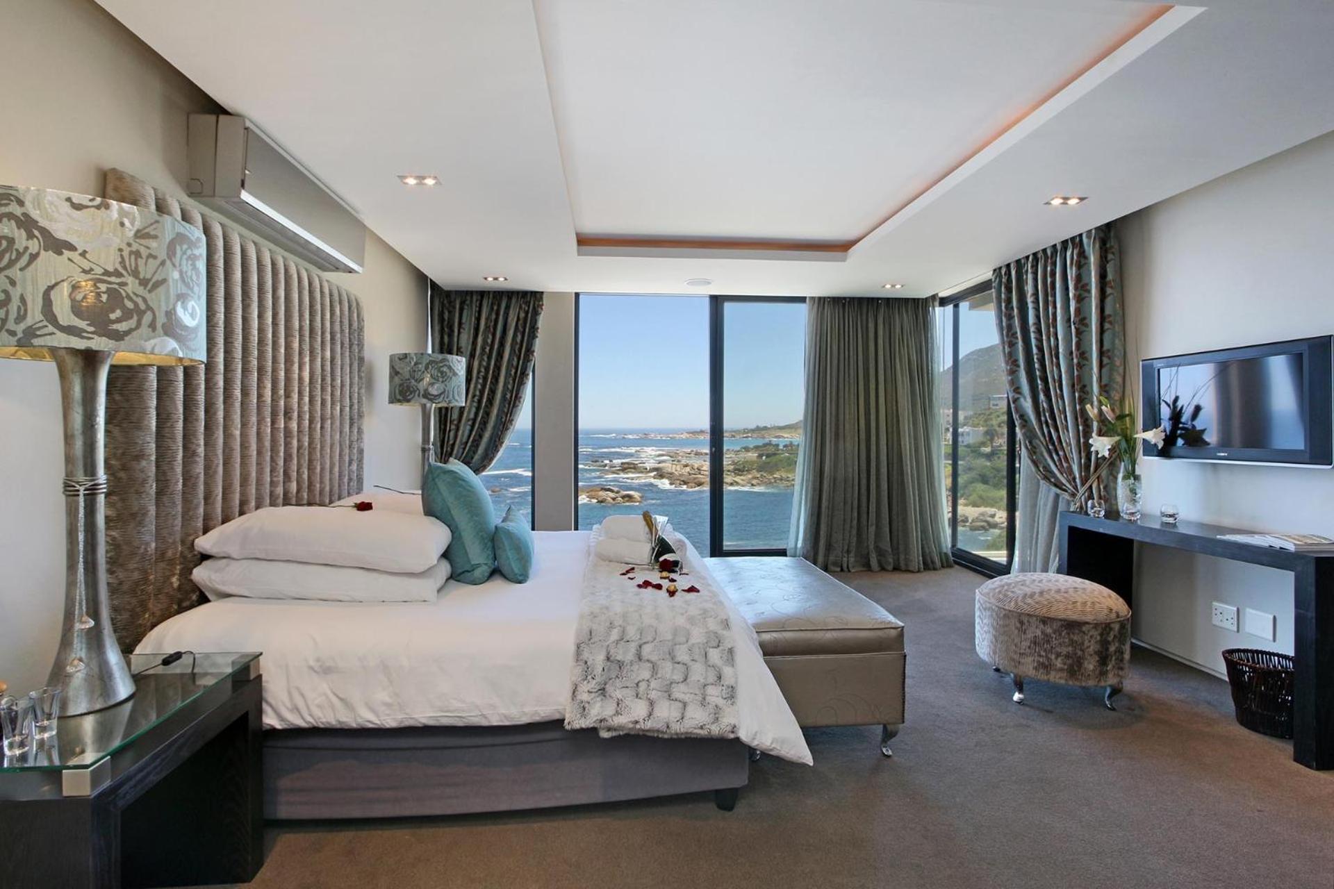 Luxury Suite