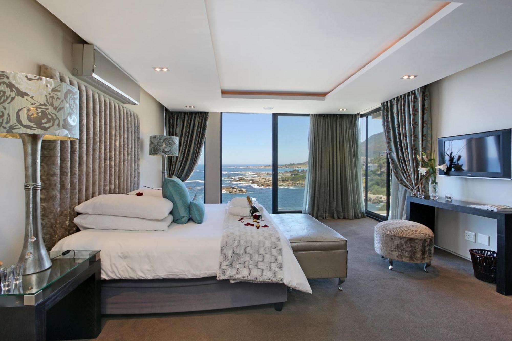 Luxury Suite